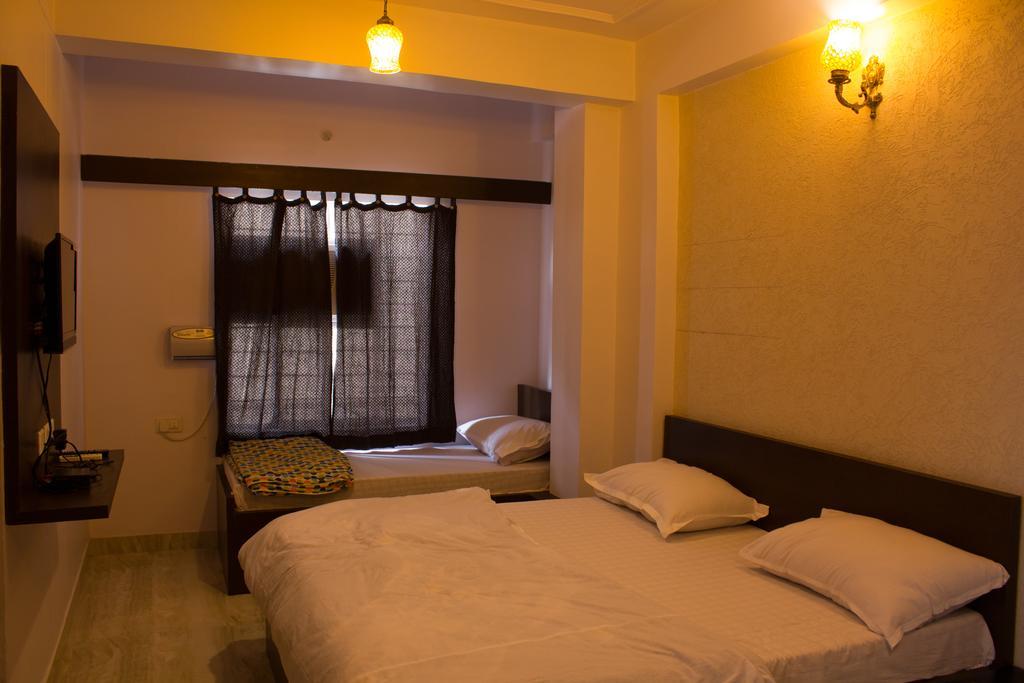 Hotel Holiday Home Jaipur Buitenkant foto