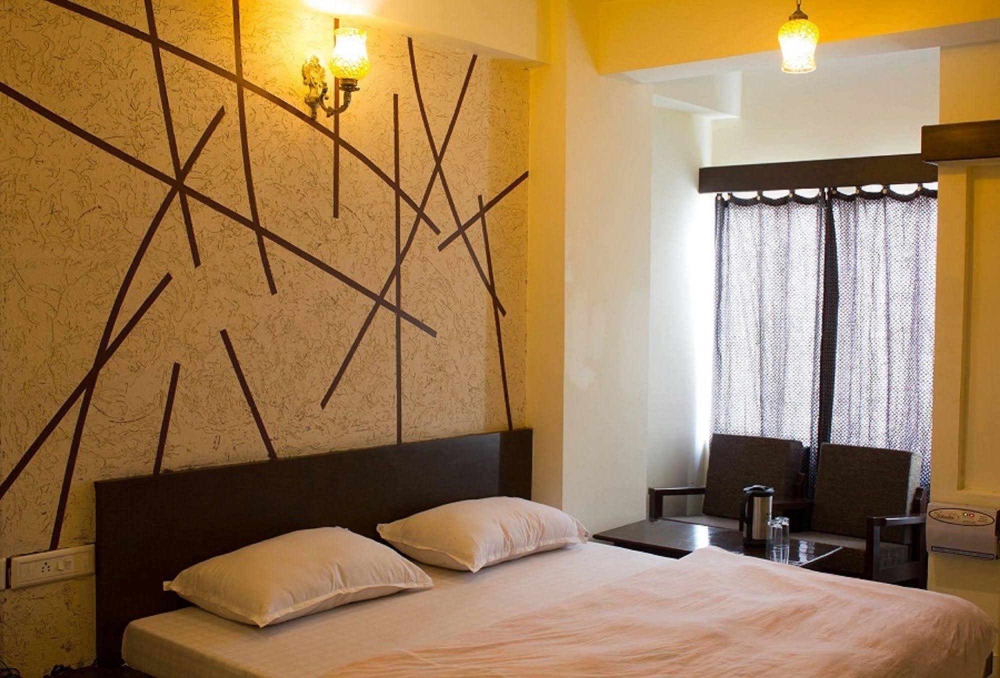 Hotel Holiday Home Jaipur Buitenkant foto